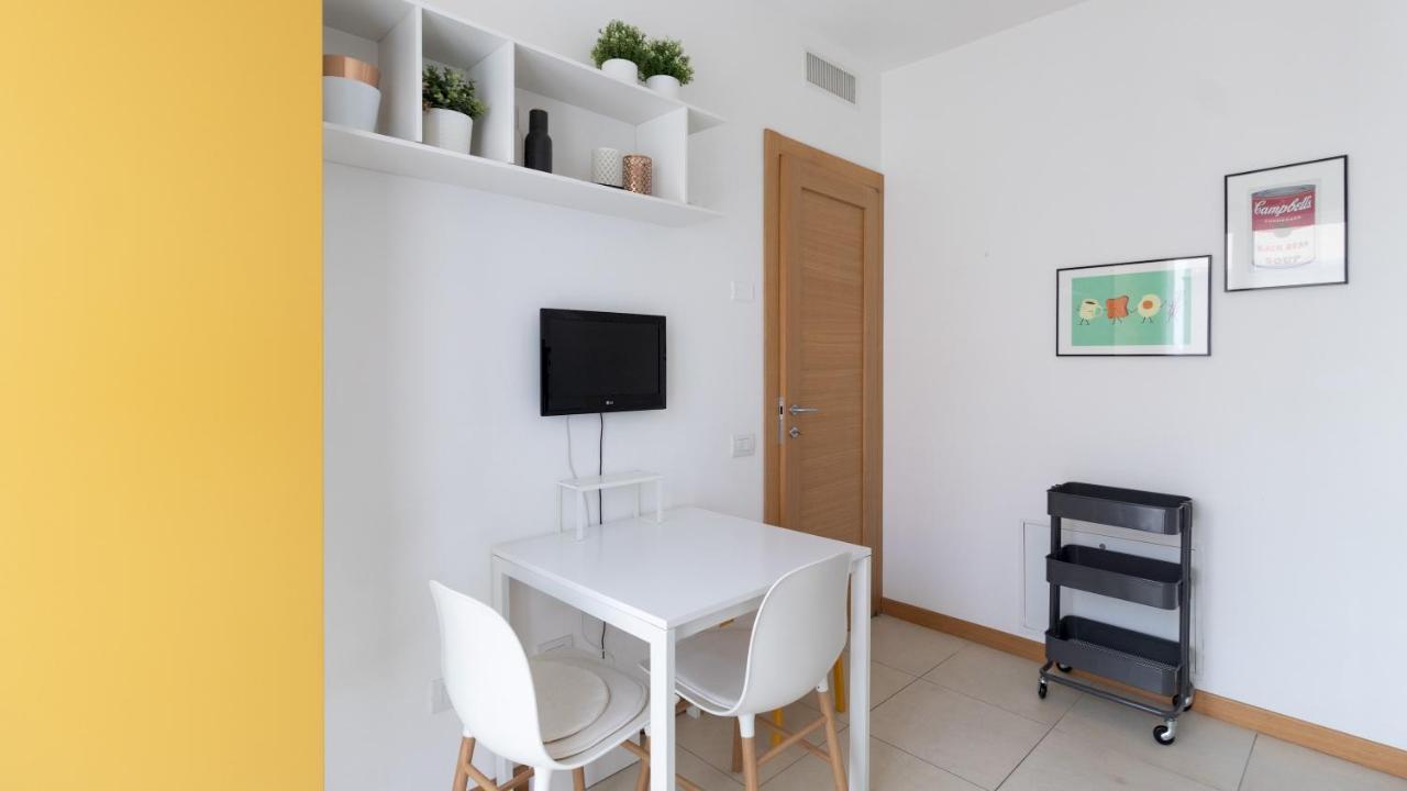 Italianway - Imperia 43 Lägenhet Milano Exteriör bild